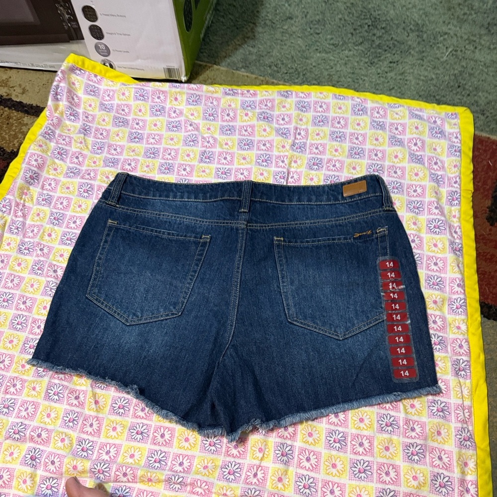Seven 7 shorts